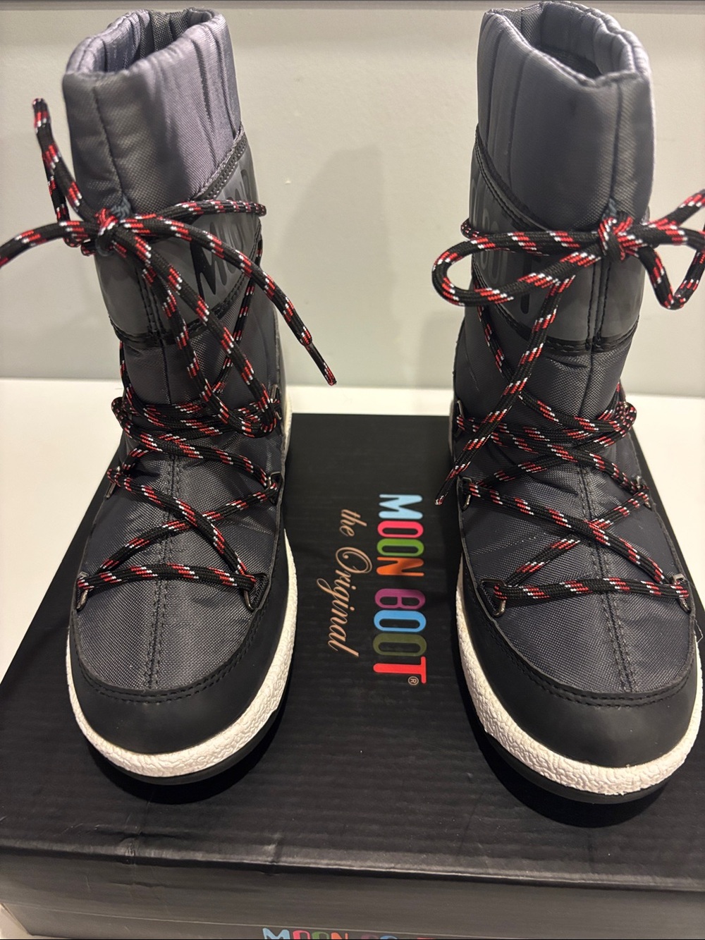 Moon Boot Kids Gray Winter Boots with Red-Detail Laces